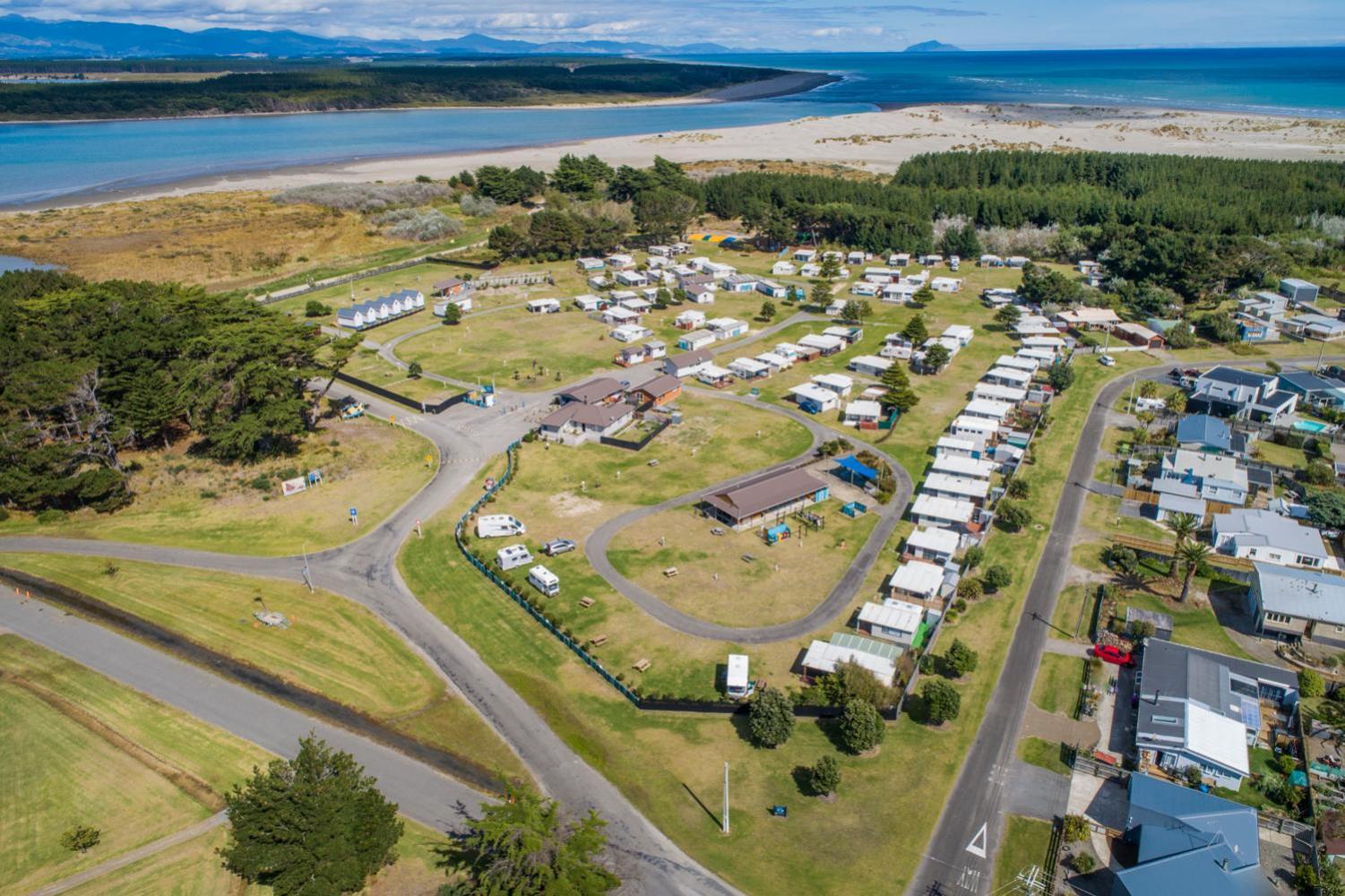 Foxton Beach Holiday Park Kültér fotó